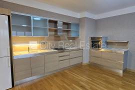 Apartment for rent in Riga, 90.00m2