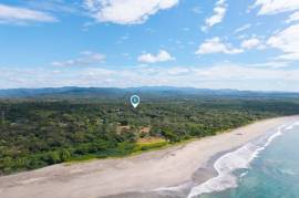 Junquillal Lot: Near the Coast Development Parcel For Sale in Playa Junquillal