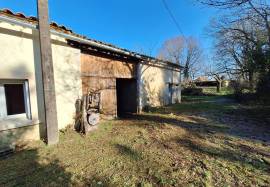 Maison de plein pied avec grange attenante