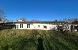 Maison en pierre de plain-pied pres de la Dordogne et des commerces