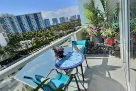 19201 Collins Avenue 337, Sunny Isles Beach, FL 33160