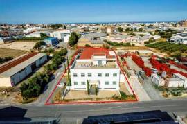 Warehouse and two-storey building with offices for sale in Aradippou, Larnaca.