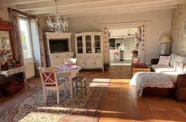 €336800 - Beautiful Stone House with 5 Bedrooms and Swimming Pool. Gite Possibility