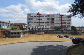 Urban bank land with an area of 1,000 m² for the construction of 24 dwellings located in Freamunde