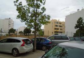 Urban land with 6430 m2 and approved PIP located next to Rotunda do Cubo in Olhão.