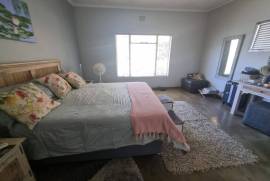 Stunning House plus 2 Guest units For Sale In Calitzdorp Western Cape South