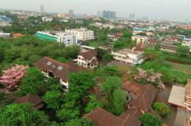 3 Houses For Sale in 9 Acres of Land Bangkok