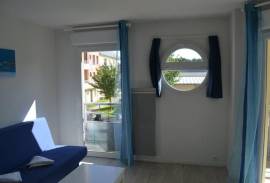 Excellent 2 Bed Apartment For Sale in Residence Les Isles De Sola Grandcamp-Maisy