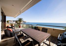 Exclusive Ocean Front Villa in Praia da Luz