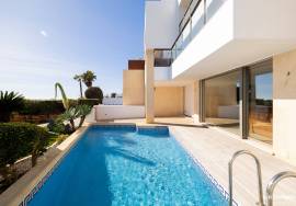 Exclusive Ocean Front Villa in Praia da Luz