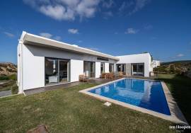 Modern 3 bedroom villa with dune views, close to Bordeira beach, Carrapateira