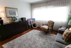 1 bedroom apartment, in Matosinhos, in front of Norte Shopping.