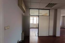 Office for sale in calle Las Mercedes, Getxo – Strategic location in the centre of Las Arenas