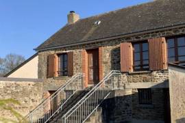 Detached Country House with Garden