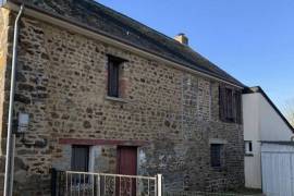 Detached Country House with Garden