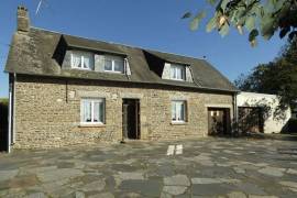 Detached Country House with Outbuildings