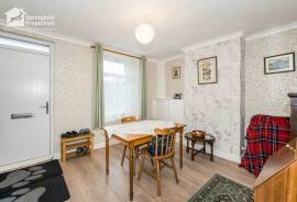 2 bedroom, Terraced House for sale