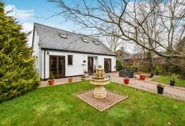 3 bedroom, Detached house for sale