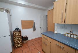 2 bedroom, Ground floor flat for sale