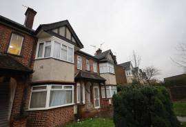 2 bedroom, Ground floor flat for sale