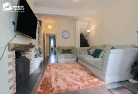 4 bedroom, Terraced House for sale