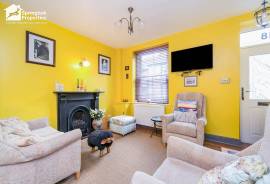 2 bedroom, Terraced House for sale