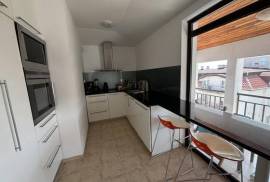 3 BED penthouse with sea views and BBQ, ...