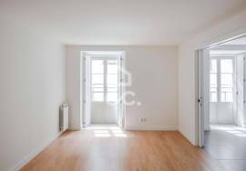 Fantastic new 2 bedroom apartment in the city center.