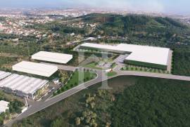 Terreno Industrial com 85920 m2 em Linhó, Sintra