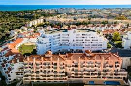 2+1 bedroom apartment with pool and garage - Albufeira