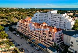 2+1 bedroom apartment with pool and garage - Albufeira