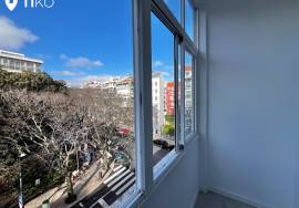 Refurbished 1 bedroom apartment – Jardim Constantino, Estefânia, Arroios