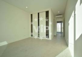 TWO BEDROOM APARTMENT QUARTEIRA CENTRAL