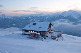 La Grande Ourse Altitude Chalet & Restaurant For Sale In Les Gets