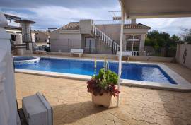 Villa for sale in calle Manuel De Falla, Urb Montemar, Conjunto Montesol II in Algorfa