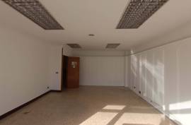 Office for rent in Las Arenas