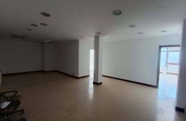 Office for rent in Las Arenas