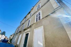 €265950 - Beautiful 9 Bedroom Town House at the heart of Ruffec