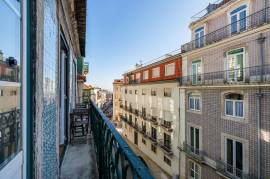 Renovated 2-beds apartment in the heart of Lapa
