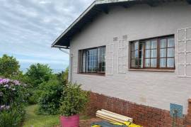 Stunning 3 Bedroom House & Cottage For Sale in Scottburgh South