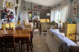 Stunning 3 Bedroom House & Cottage For Sale in Scottburgh South