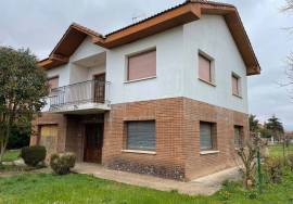 Detached villa for sale in Anguciana
