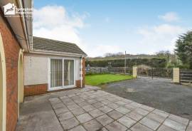 2 bedroom, Semi-detached bungalow for sale