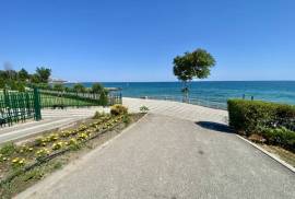 3 BED maisonette, 120 sq.m., with SEA VI...