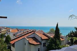 3 BED maisonette, 120 sq.m., with SEA VI...