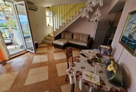 3 BED maisonette, 120 sq.m., with SEA VI...