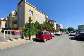 3 BED maisonette, 120 sq.m., with SEA VI...