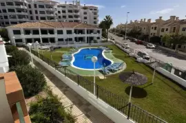 Spain. Apartments for sale on the golf course 