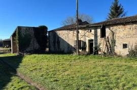 €26000 - Old Stone House With Outbuildings to Renovate on a Plot of 1055m2