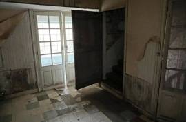 €29000 - Ruffec Town Centre House For Sale : 4 Bedrooms And For Complete Renovation